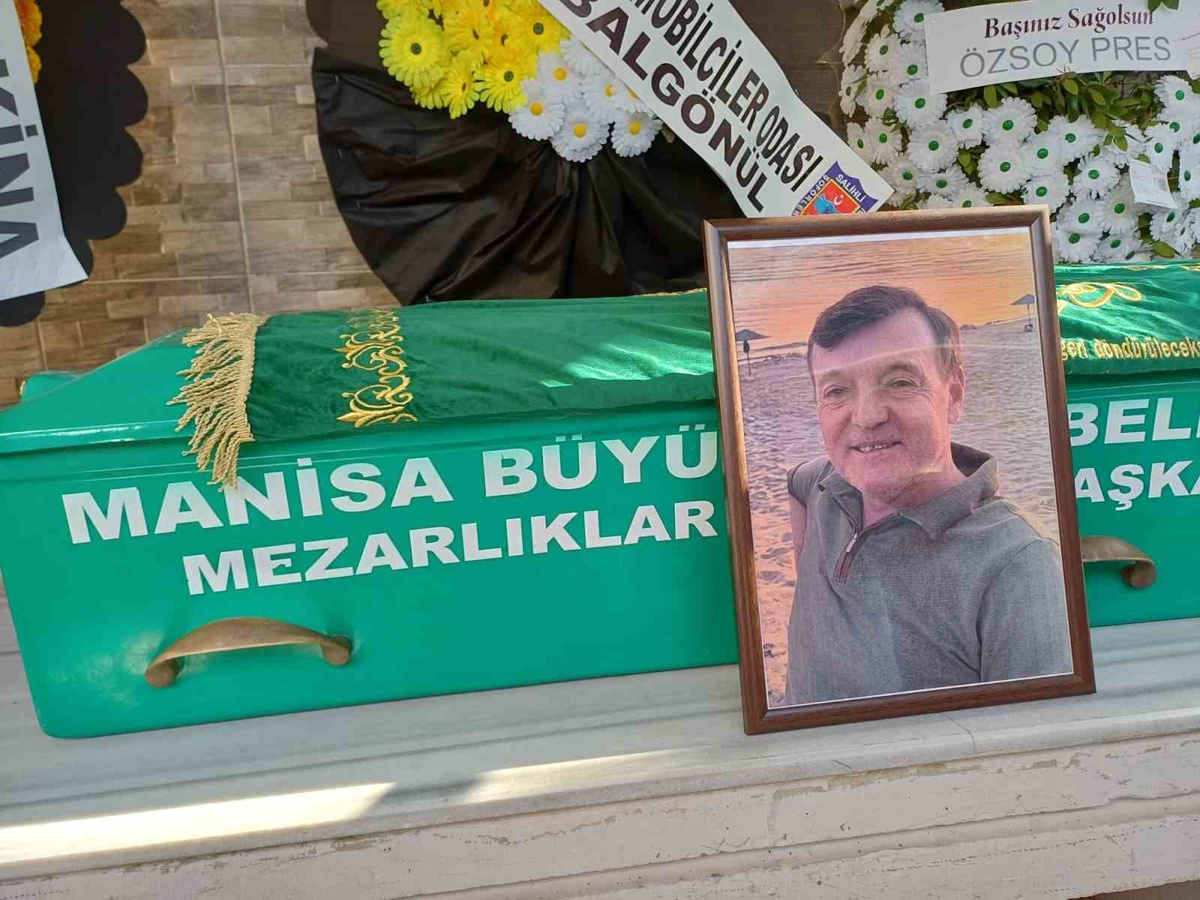Manisa’daki patlamada hayatını kaybeden tesis sahibi toprağa verildi