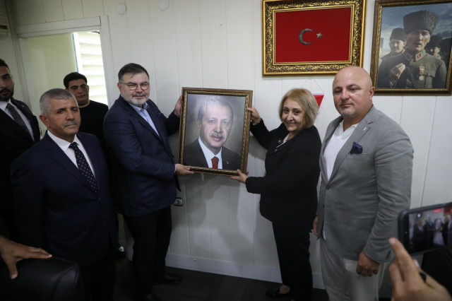 Menderes'te yeni dönem: Başkan vekili Asuman Şen görevi devraldı