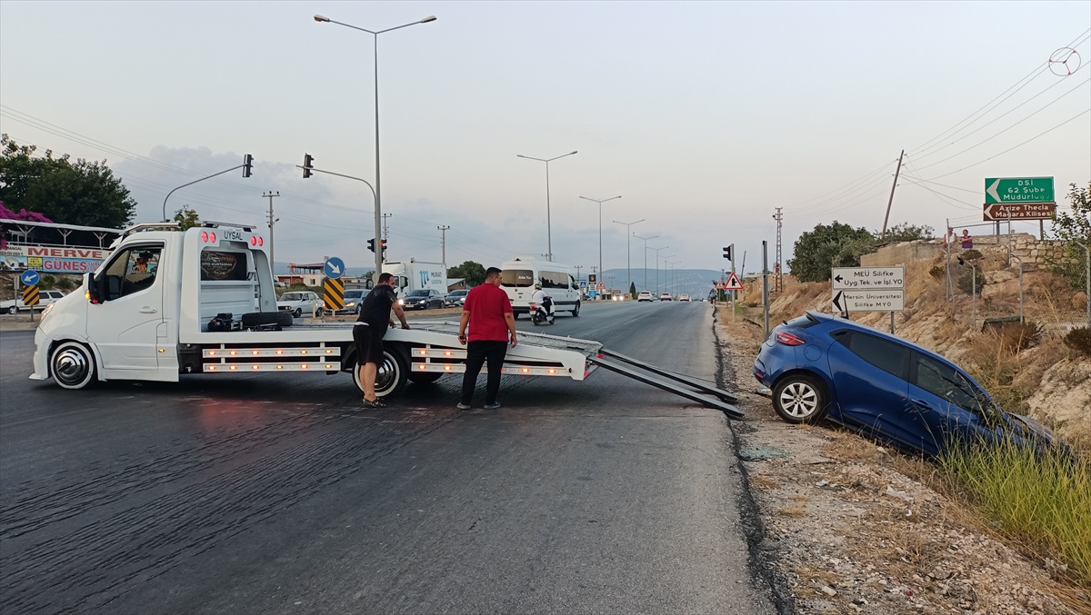 Silifke\'de Trafik Kazası: 2 Yaralı