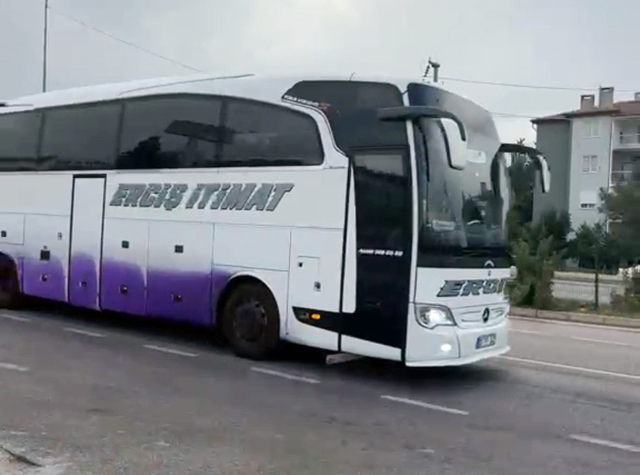 Onlarca aracın mora boyandığı olayda yeni gelişme! Sorumlular tespit edildi