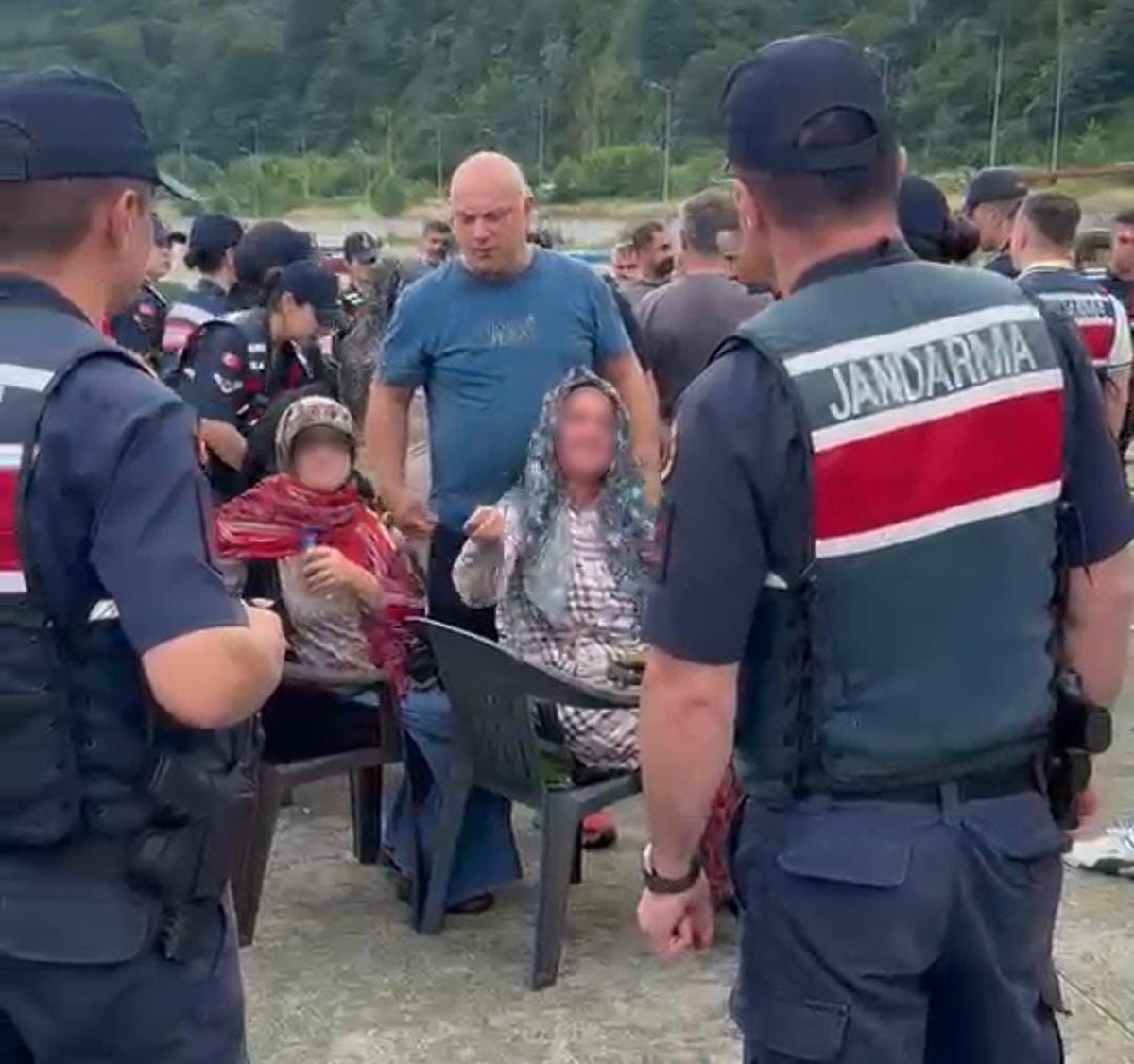 Balıkçı Köyü\'nde Kafes Balıkçılığına Tepki Eylemi
