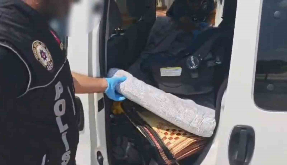 Şanlıurfa\'da 20 Kilo Esrar Ele Geçirildi