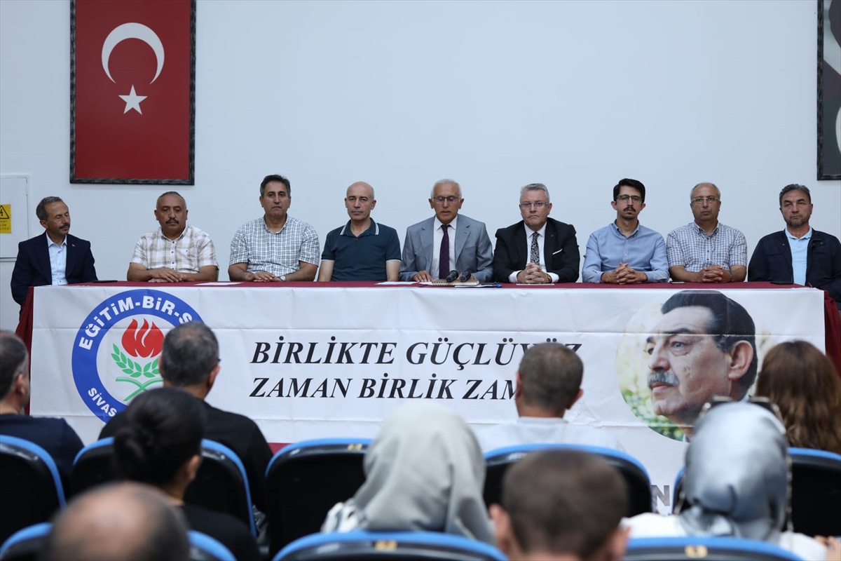 Eğitim-Bir-Sen\'de Birleşme Kararı