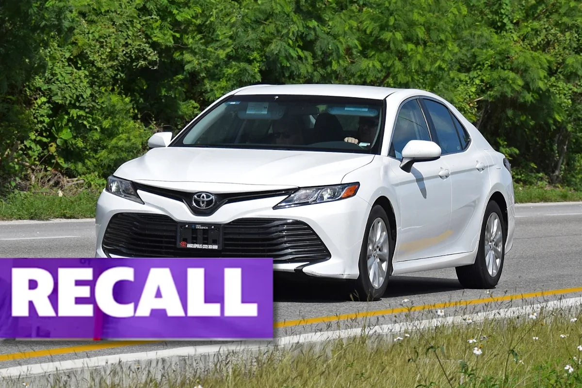 Toyota Camry\'ler Geri Çağırılıyor