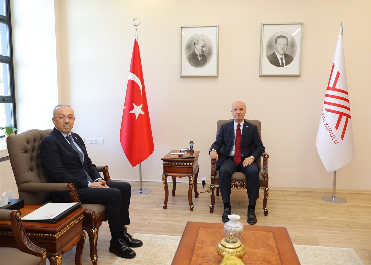 Eczacılık Kontenjanları Azaltılmalı
