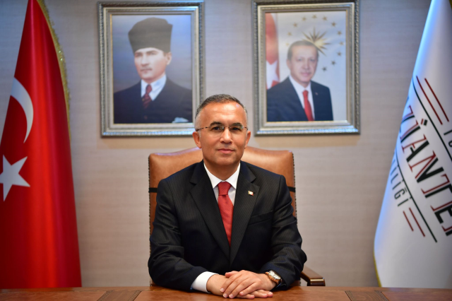 Yeni Parti Milletvekili Melih Meriç'in bıçaklı saldırıya uğradığı anlar kamerada