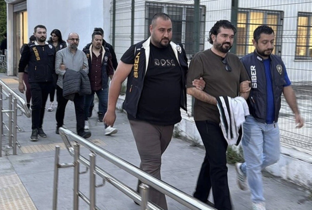 3 aydır tutuklu bulunan gazeteci Rasim Ozan Kütahyalı tahliye edildi