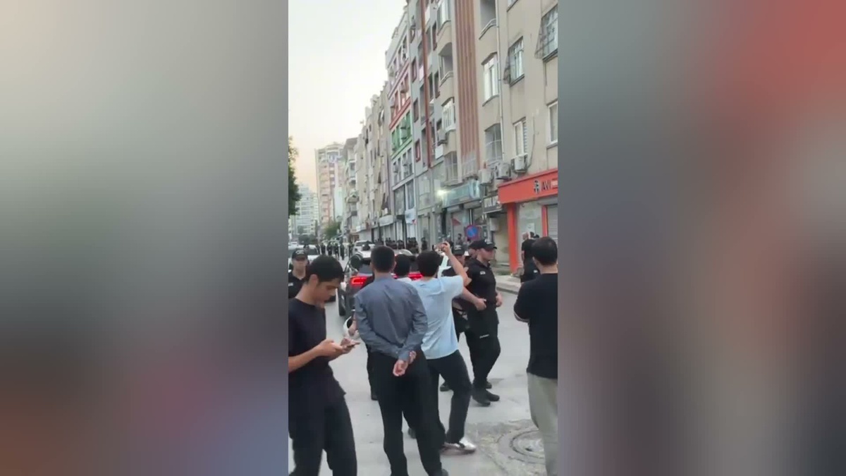 Furkan Vakfı\'na Operasyon: Kuytul Çifti Gözaltında