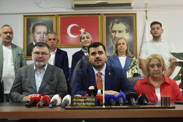 İlkay Çiçek hakkında dikkat çeken iddia: 1,5 yıl boyunca AK Parti'ye geçmek için uğraşmış