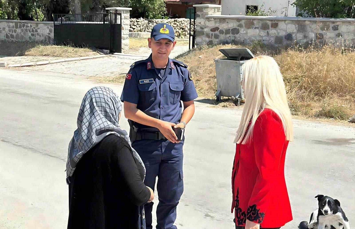 Altıntaş\'ta Zafer Bayramı Hazırlıkları Denetlendi