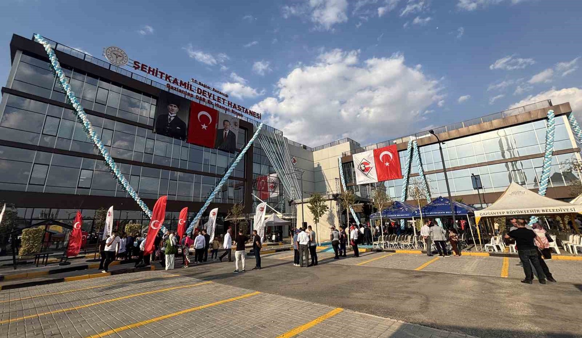 Bakan Memişoğlu\'ndan Gaziantep\'te sağlık sanayisi vurgusu