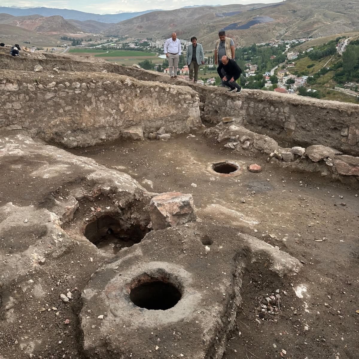Bayburt Kalesi\'nde Arkeolojik Kazılar Devam Ediyor