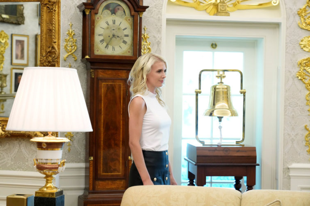 Beyaz Saray'ı karıştıran dedikodu: Donald Trump ile asistanı Natalie Harp arasında aşk iddiası