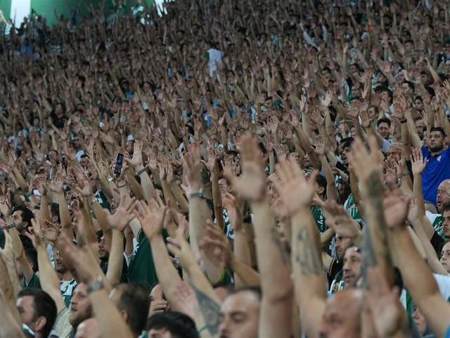 Bursaspor tribünlerinden gövde gösterisi! Tek başına 9 maçı geride bıraktı