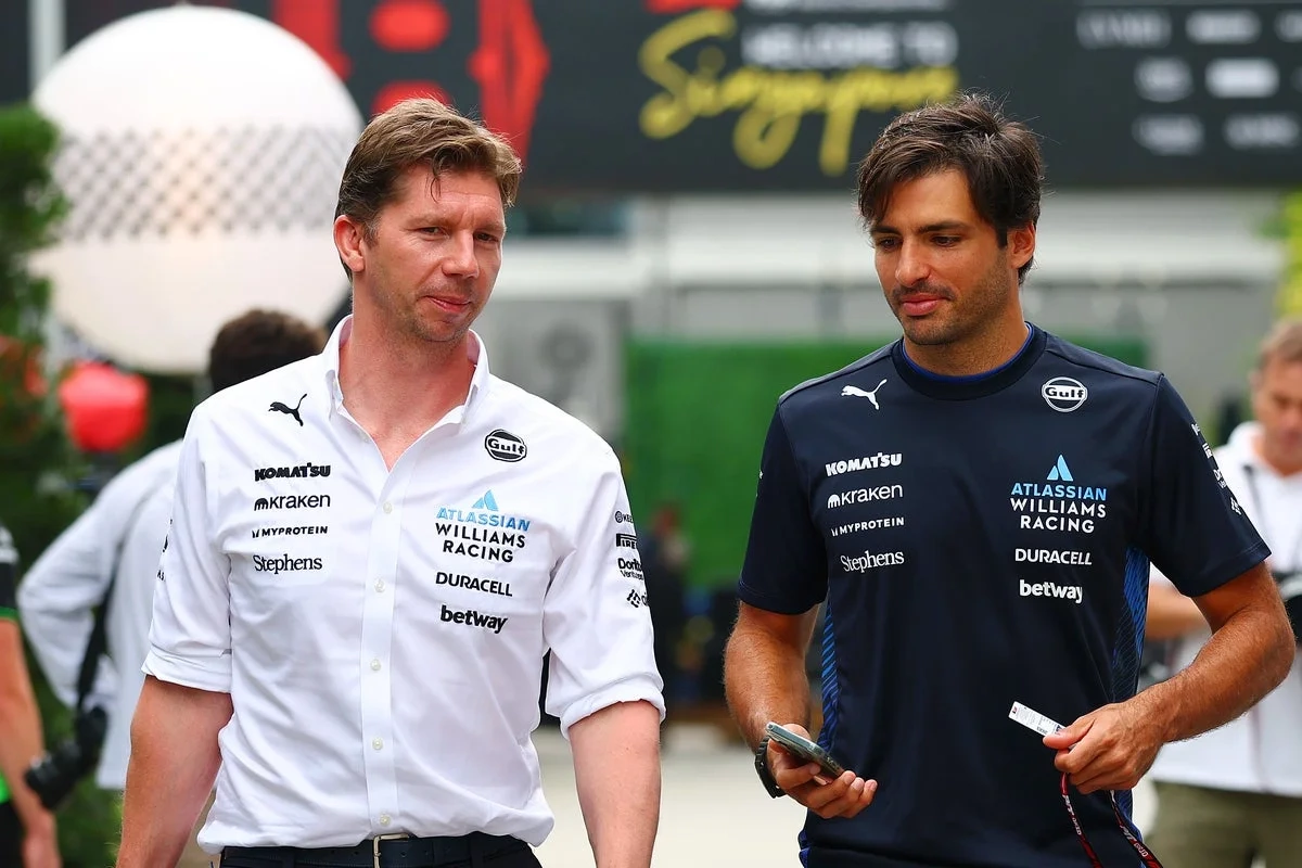 Sainz, Williams ile 2027\'ye Kadar Anlaştı