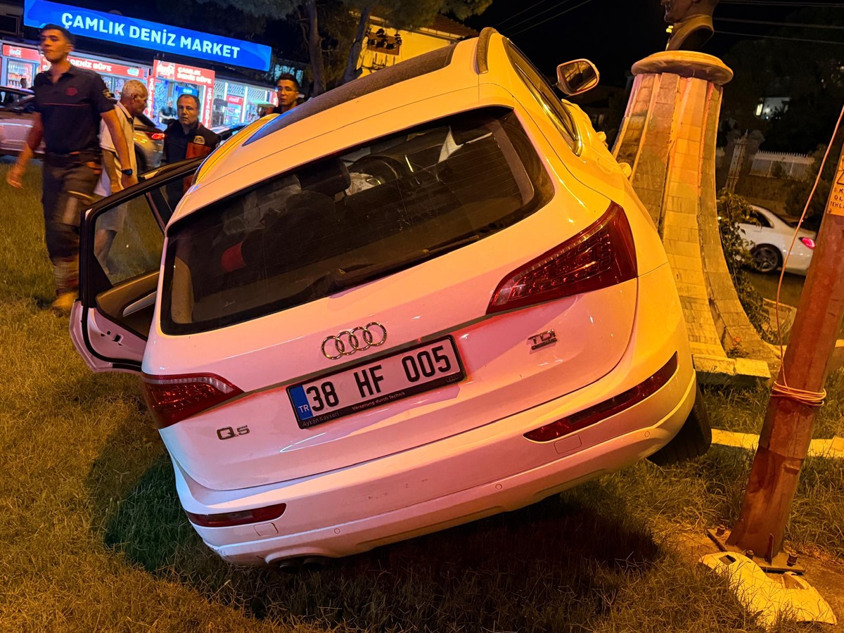 Ayvalık’ta Baygın Sürücü Kaza Yaptı