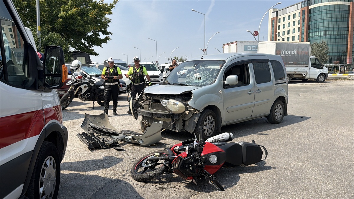 Edirne\'de Trafik Kazası: 1 Yaralı