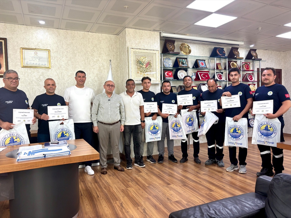 Erdemli\'de Yangın Söndürme Kahramanlarına Teşekkür