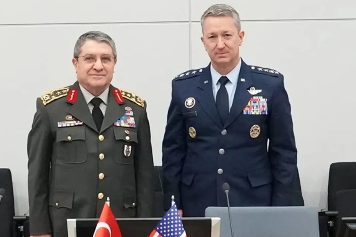 İsrail\'in sınırımızın dibindeki üssü vurmasının ardından Türkiye ve ABD arasında kritik temas