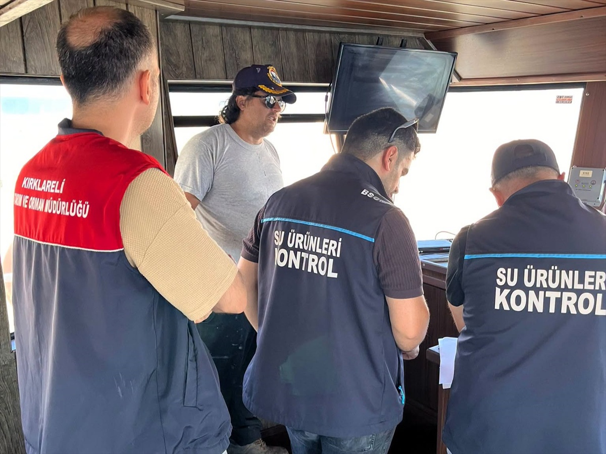 Kırklareli\'nde Balıkçı Teknelerine İzleme Sistemi