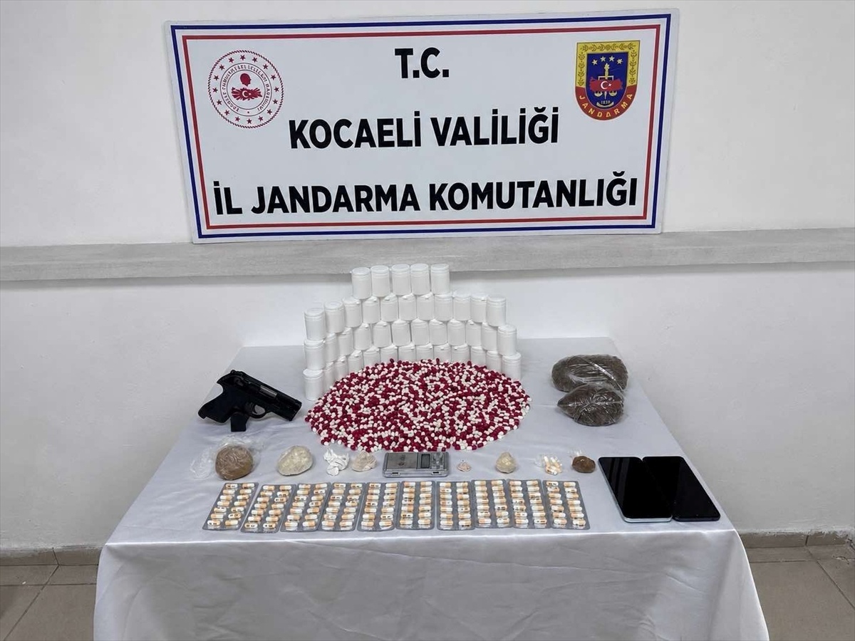 İzmit\'te Uyuşturucu Operasyonu: 1 Gözaltı