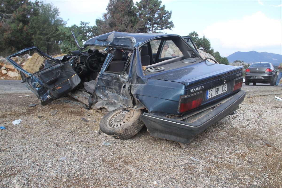 Beyşehir\'de Trafik Kazası: 1 Ölü, 3 Yaralı