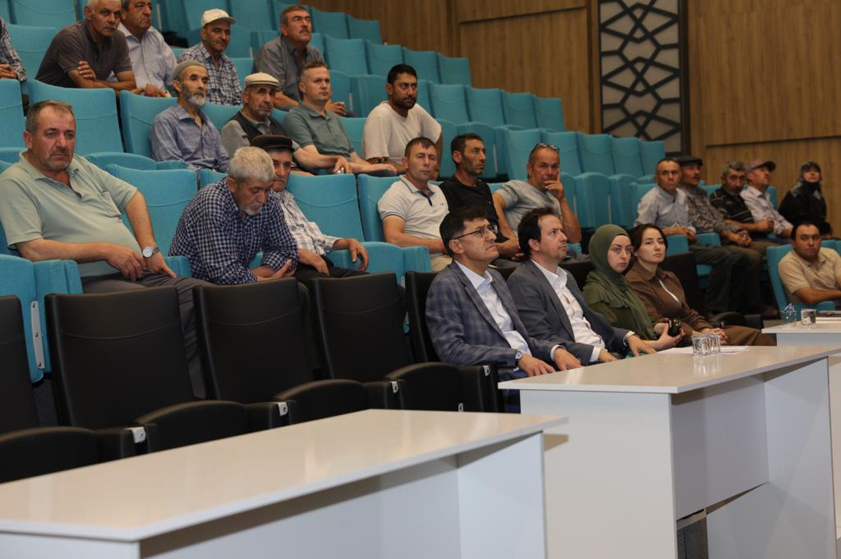 Kütahya Belediyesi’nden Ağaçköy Mahallesi\'nde imar toplantısı