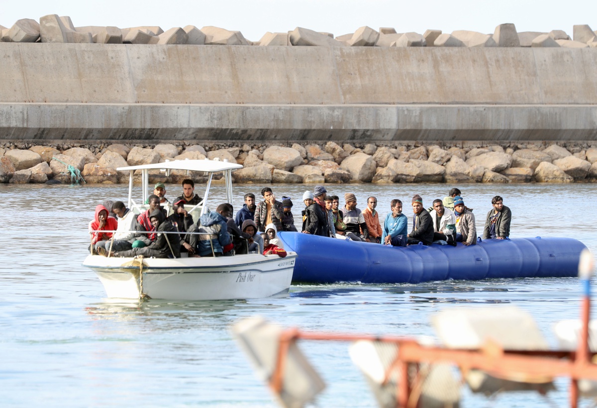 Libya açıklarında göçmen faciası: 50 kurtarıldı, 7 ceset bulundu
