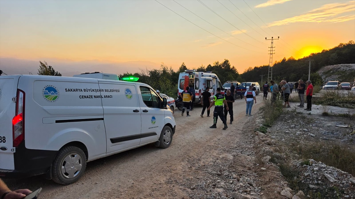 Akyazı\'da Trafik Kazası: Sürücü Hayatını Kaybetti