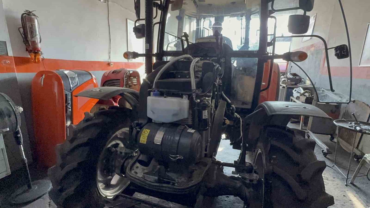 Yenisi Arızalı Çıkan Traktör, Çiftçiyi Mağdur Etti
