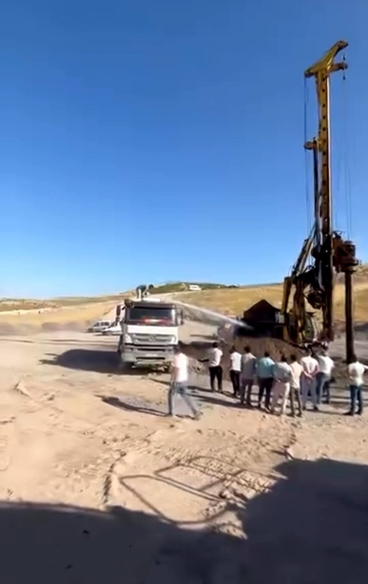 Kurtalan\'da Yangın: Makine Kullanılamaz Hale Geldi
