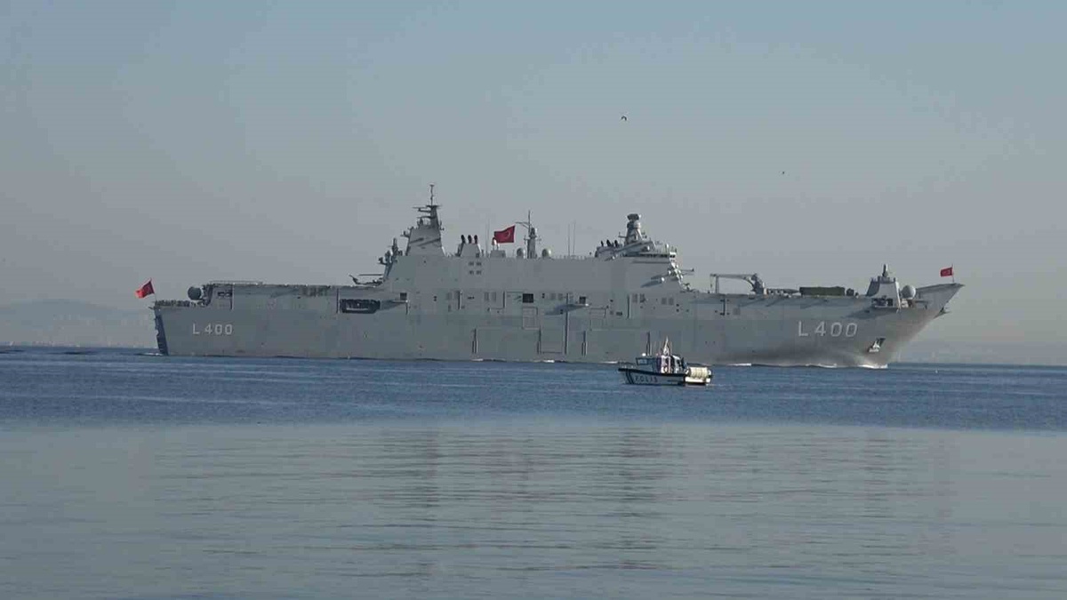 Milli Gemilerin Yalova Geçişi