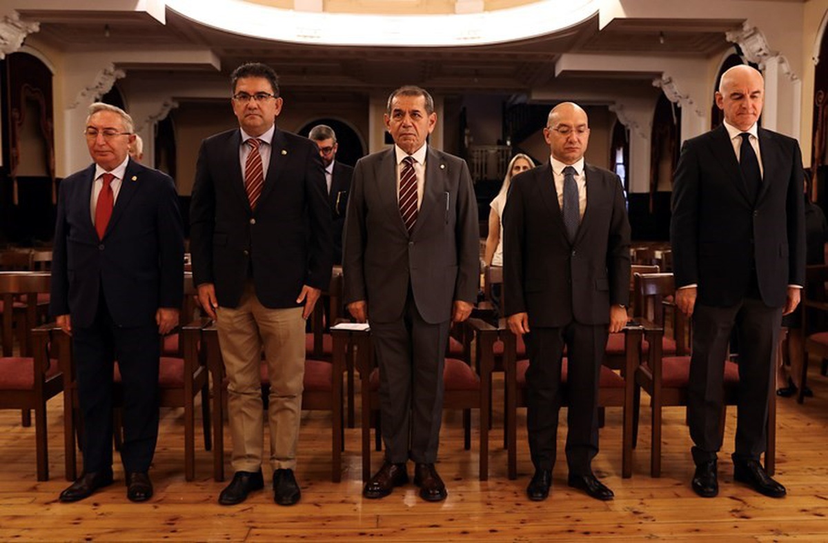 Tevfik Fikret 111. Yıl Dönümünde Anıldı