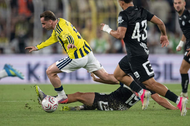 Ülke Fenerbahçe'yi konuşuyor! Greenwood'u yere göğe sığdıramadılar, Kerem'i yerden yere vurdular