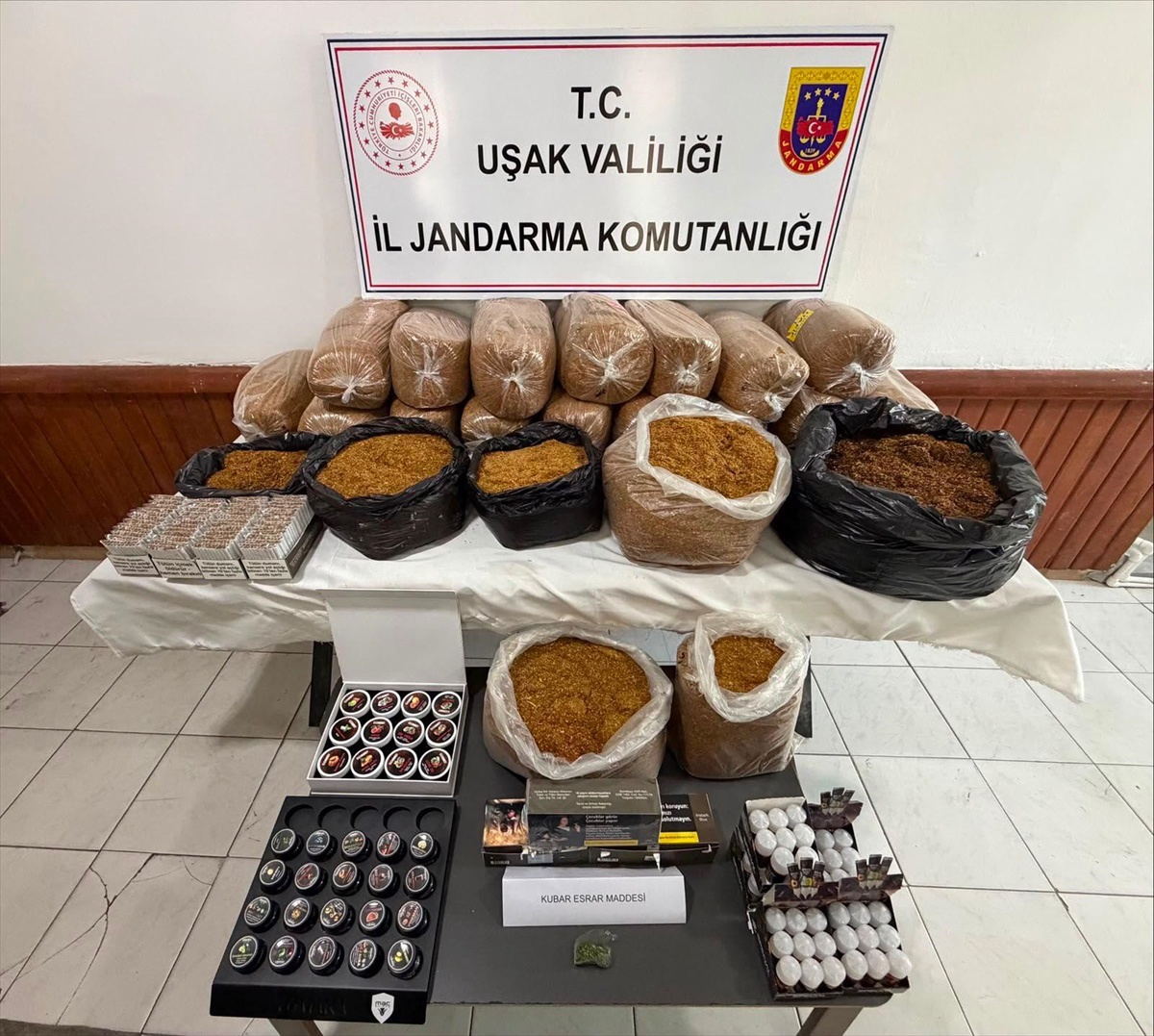 Uşak\'ta 120 kg Kaçak Tütün Ele Geçirildi