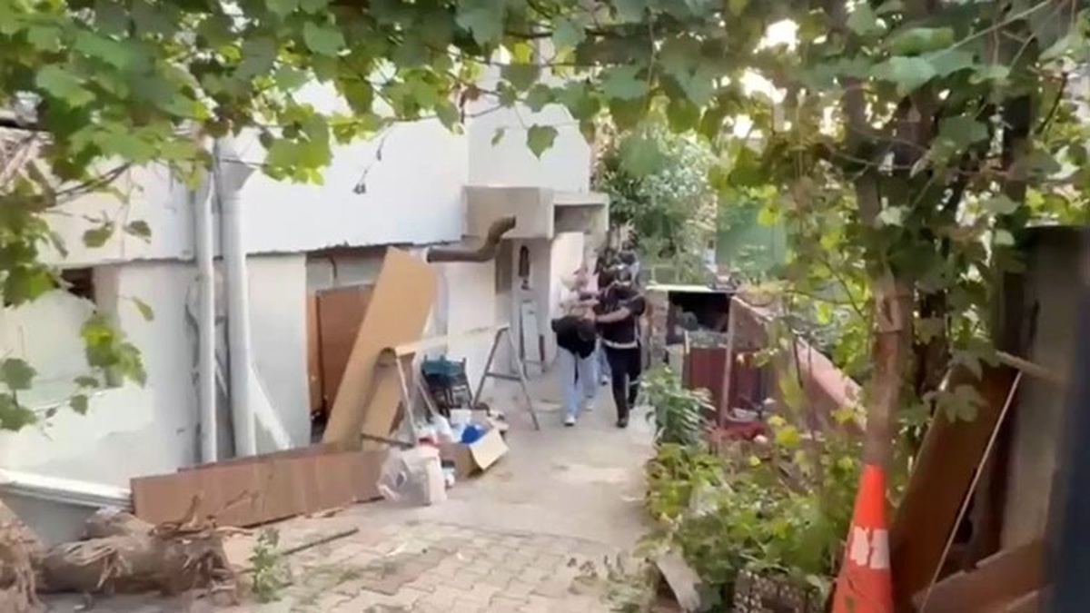 Zeytinburnu\'nda Silahlı Saldırı: 8 Tutuklama