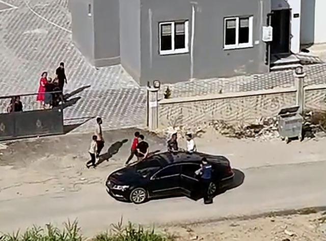 Tartıştığı kadına dakikalarca kabusu yaşatan saldırgan gözaltına alındı