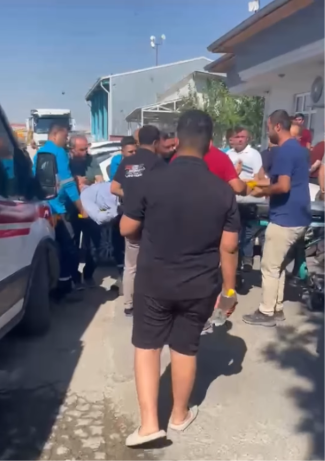 Adıyaman Belediyesi önünde silahlı saldırı: 3 yaralı