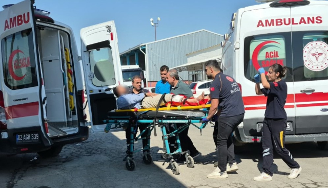 Adıyaman Belediyesi önünde silahlı saldırı: 3 yaralı