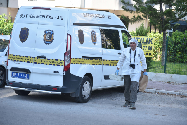 Antalya'da kahreden olay! Yaşlı anne ile kızı aynı evde ölü bulundu
