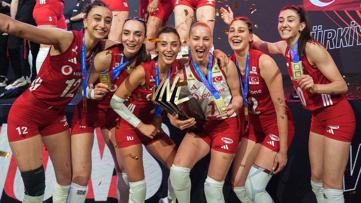 Kadınlar Voleybol Şampiyonası Başlıyor