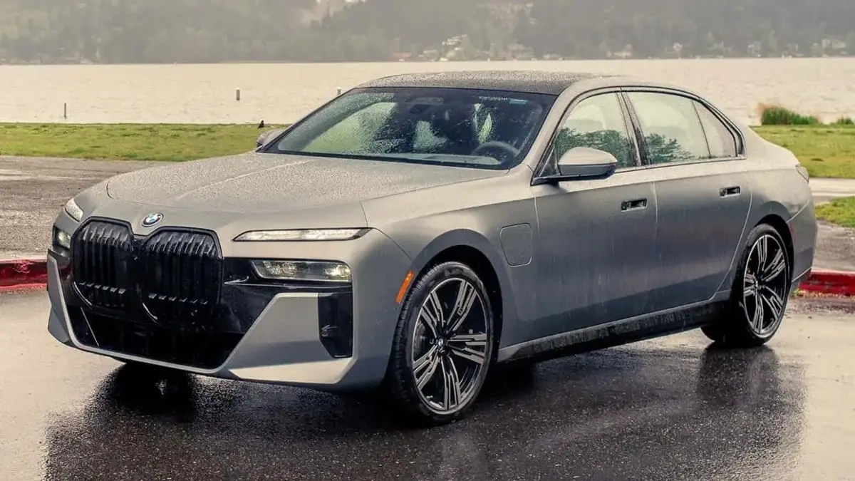 BMW\'den 27 bin araç için geri çağırma