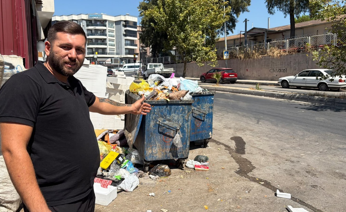 Buca’da başkan değişti, çöp manzaraları aynı kaldı