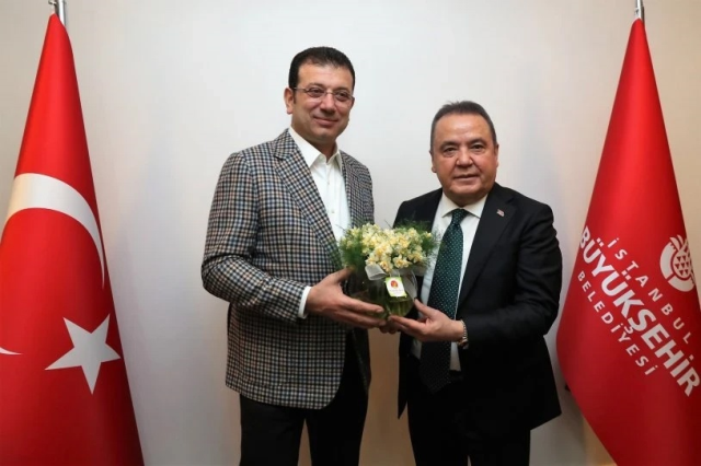 CHP'de 'adaylık borsası' baz kayıtlarında! Sinyal haritası kirli pazarlığı ele verdi