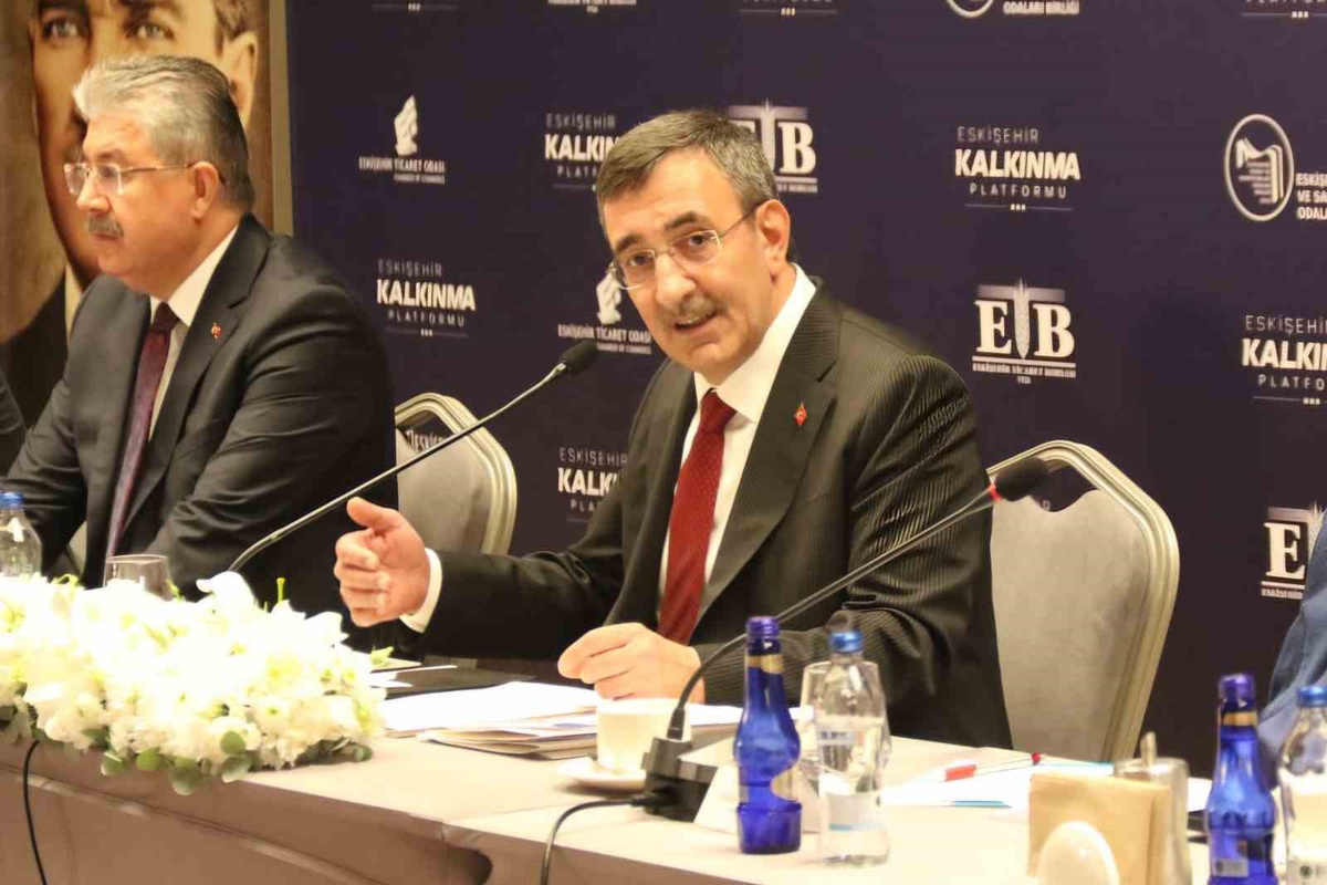 Cevdet Yılmaz: Ekonomik Büyüme Devam Ediyor