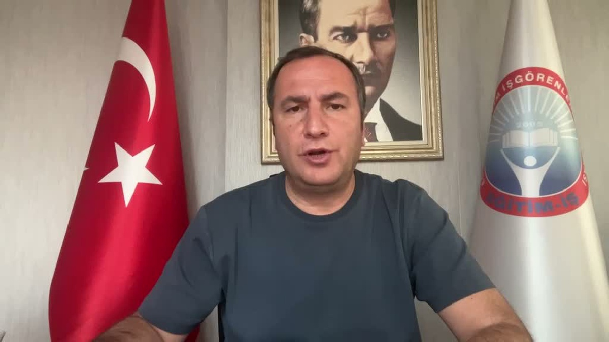 Öğretmenlere Önlük Zorunluluğu Tepkisi