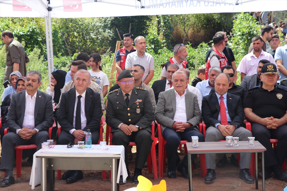 Şehit babasından 80 asker için anıt
