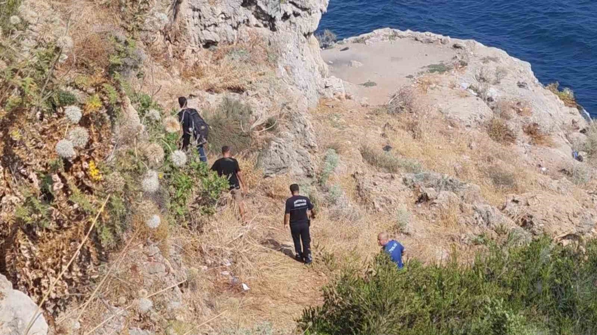Antalya\'da Mahsur Kalan Şahıs Kurtarıldı