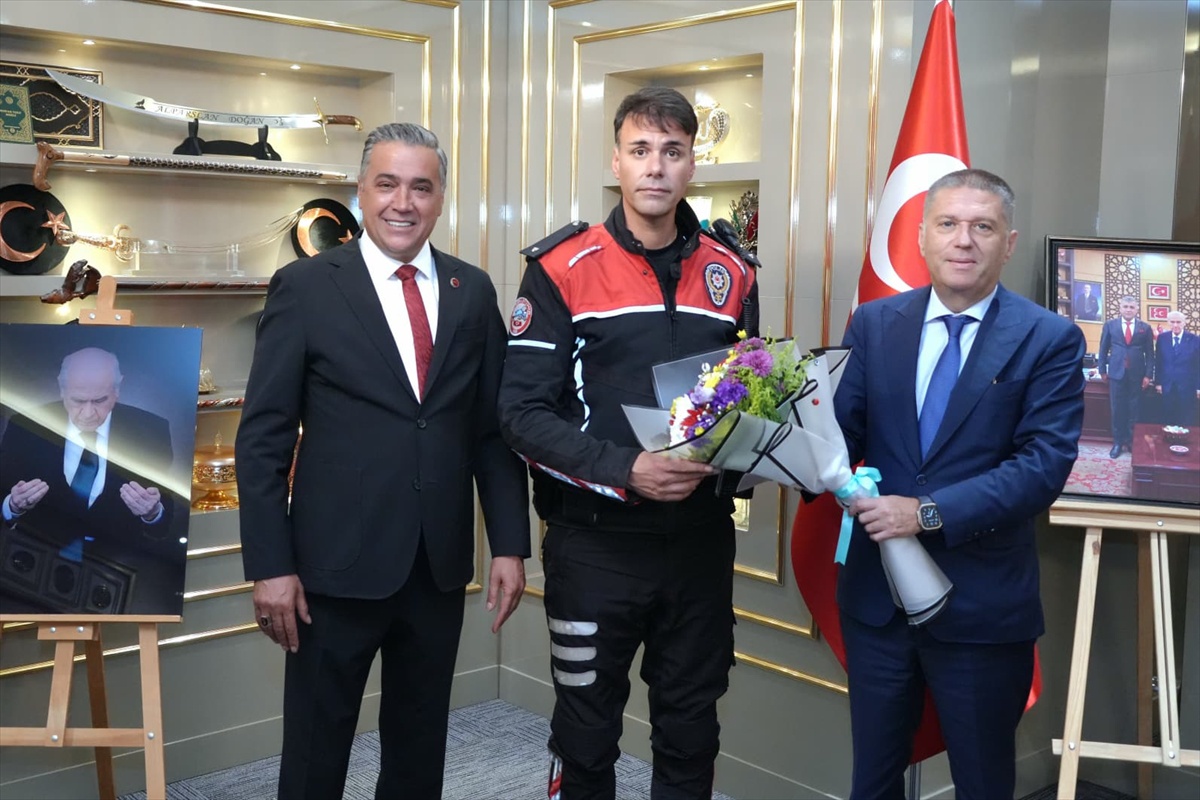 Fenerbahçe Formalı Çocuğa Sahip Çıkıldı