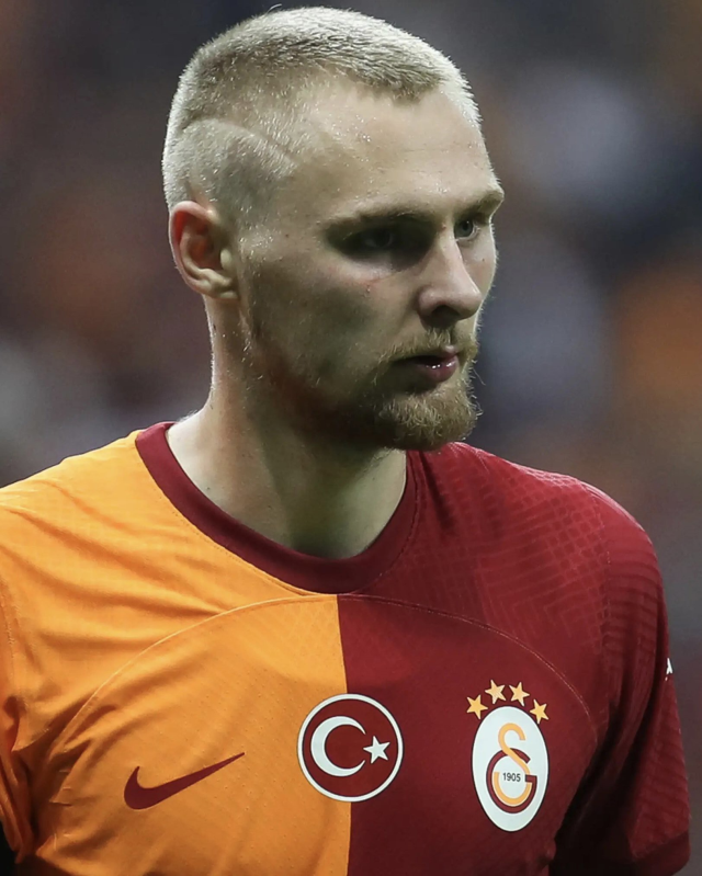 Galatasaray'da yaprak dökümü! 3 yıldız birden gidiyor